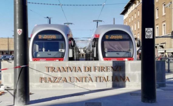 Piazza Unita di Italia; Tramvia; Firenze;