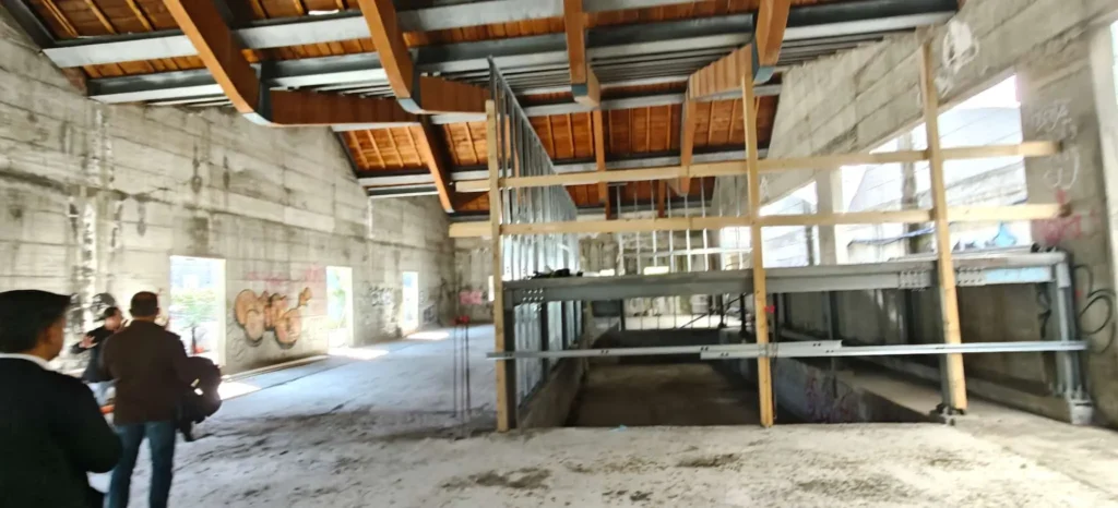 Lavori in corso ex-mevccanotessile per l'area centro giovani e ludoteca
